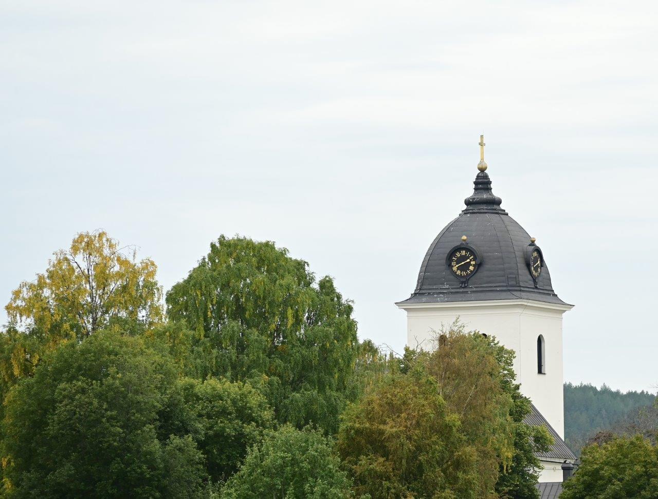 Bild på Husby kyrka